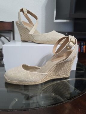 AEROSOLES Beige Espadrille Wedge Sandals with Ankle Strap